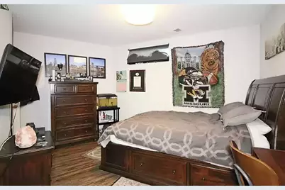 1045 W Cornelia Avenue #102, Chicago, IL 60657 - Photo 9