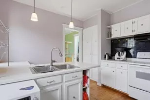 1446 E 56th St, Chicago, IL 60637 - Photo 5