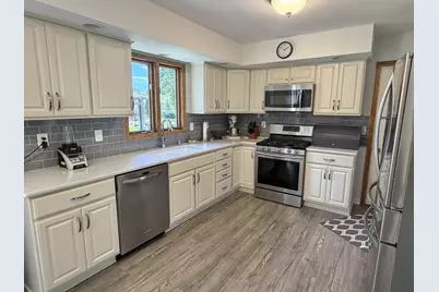 740 26th Street, Peru, IL 61354 - Photo 9