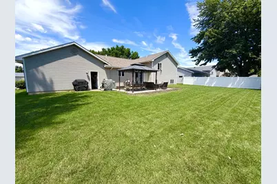 740 26th Street, Peru, IL 61354 - Photo 7