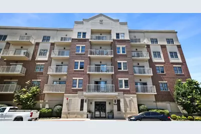 9440 S 51st Avenue #211, Oak Lawn, IL 60453 - Photo 1