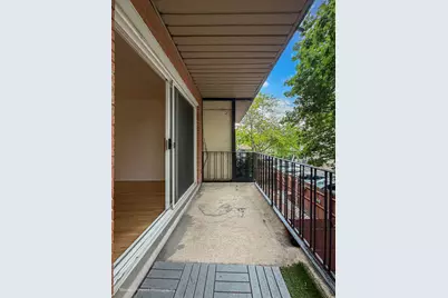 1545 W Chase Avenue #206, Chicago, IL 60626 - Photo 5