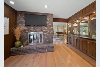 3720 Liberty Lane, Glenview, IL 60025 - Photo 9