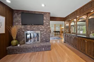 3720 Liberty Ln, Glenview, IL 60025 - Photo 9