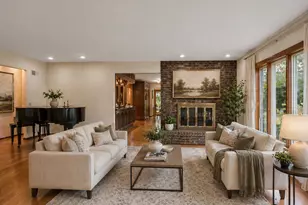 3720 Liberty Ln, Glenview, IL 60025 - Photo 11