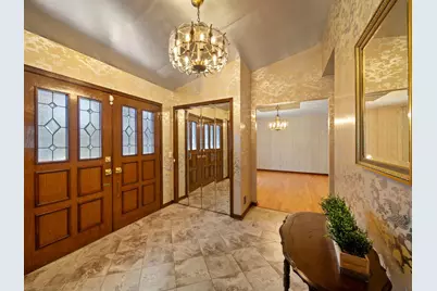 3720 Liberty Lane, Glenview, IL 60025 - Photo 3