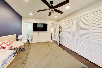 600 Cobblestone Circle #F, Glenview, IL 60025 - Photo 11