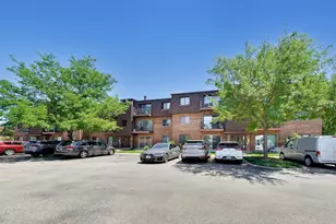 600 Cobblestone Cir, Glenview, IL 60025 - Photo 23
