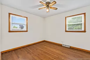 10262 S 52nd Ave, Oak Lawn, IL 60453 - Photo 17
