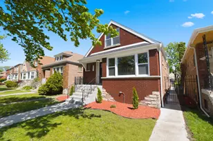 8641 S Kingston Ave, Chicago, IL 60617 - Photo 1