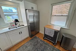 10443 S Calumet Ave, Chicago, IL 60628 - Photo 17