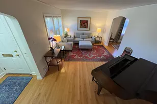 10443 S Calumet Ave, Chicago, IL 60628 - Photo 5