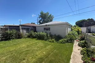 10443 S Calumet Ave, Chicago, IL 60628 - Photo 63