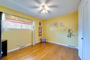 310 S Mason St, Bensenville, IL 60106 - Photo 15
