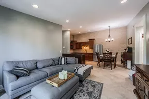 1535 Raymond Dr, Naperville, IL 60563 - Photo 9