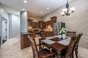 1535 Raymond Dr, Naperville, IL 60563 - Photo 5
