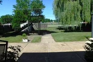 2829 Woodside Dr, Rockford, IL 61109 - Photo 23