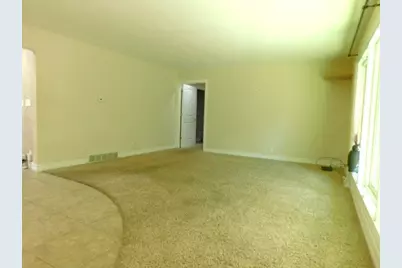 2829 Woodside Drive, Rockford, IL 61109 - Photo 5