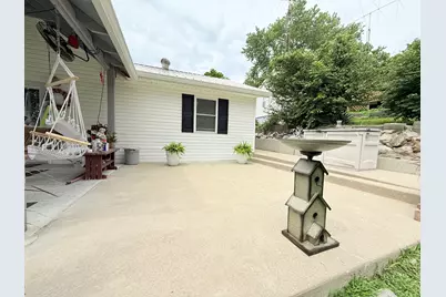220 E Rose Street, Cave In Rock, IL 62919 - Photo 5