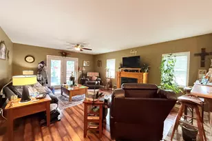 220 E Rose St, Cave In Rock, IL 62919 - Photo 7
