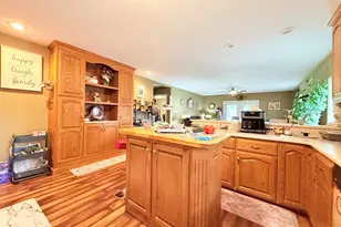 220 E Rose St, Cave In Rock, IL 62919 - Photo 9