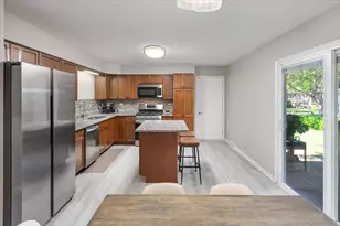 5 Redstart Rd, Naperville, IL 60565 - Photo 7