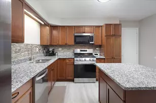 5 Redstart Rd, Naperville, IL 60565 - Photo 9