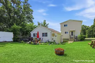 102 Lakeview Ave, Fox Lake, IL 60020 - Photo 13