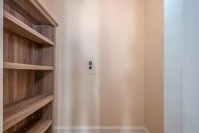 400 E Randolph Street #2325, Chicago, IL 60601 - Photo 17