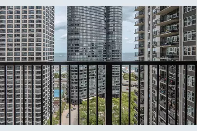 400 E Randolph Street #2325, Chicago, IL 60601 - Photo 13