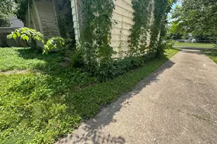 820 N 6th St, Springfield, IL 62702 - Photo 3
