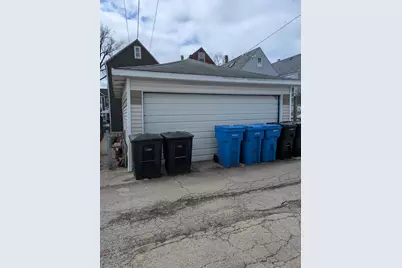 2440 W Warner Avenue, Chicago, IL 60618 - Photo 5