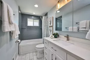 1328 Cabot Ln, Schaumburg, IL 60193 - Photo 13