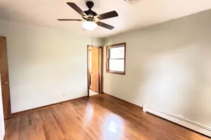 315 Mecherle Dr, Bloomington, IL 61701 - Photo 15