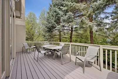 64 Forest Gate Circle, Oak Brook, IL 60523 - Photo 25