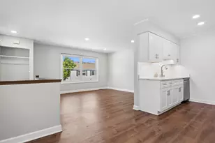 770 Pahl Rd, Elk Grove Village, IL 60007 - Photo 3