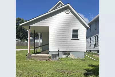 302 S Walnut Street, Kewanee, IL 61443 - Photo 3
