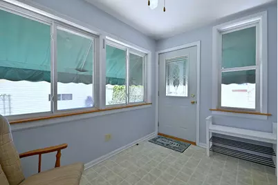 1638 N 74th Avenue, Elmwood Park, IL 60707 - Photo 17