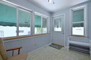 1638 N 74th Ave, Elmwood Park, IL 60707 - Photo 17