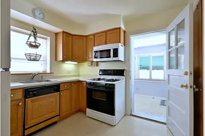 1638 N 74th Avenue, Elmwood Park, IL 60707 - Photo 15