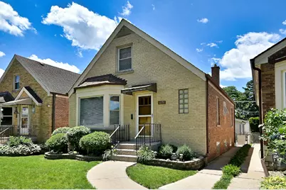 1638 N 74th Avenue, Elmwood Park, IL 60707 - Photo 3
