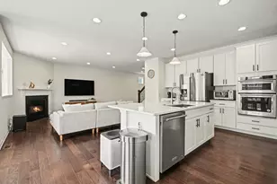 2515 Leander Ct, Woodridge, IL 60517 - Photo 11