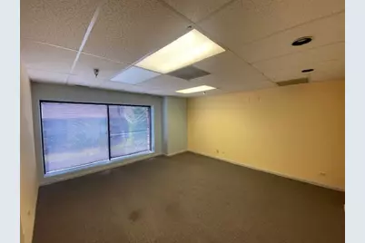 9944 S Roberts Road #205, Palos Hills, IL 60465 - Photo 5