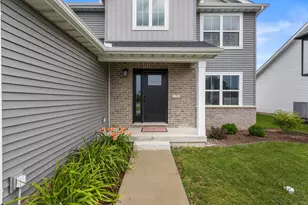 7 Kirby Cir, Monticello, IL 61856 - Photo 3