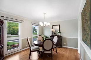 610 Fontana Pl, Mundelein, IL 60060 - Photo 5