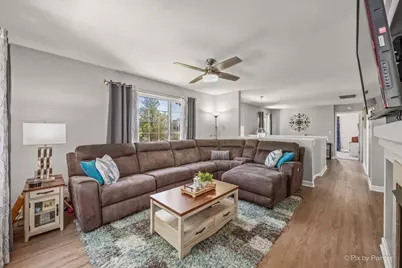 2433 Daybreak Court #2433, Elgin, IL 60123 - Photo 5