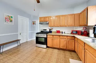 4825 W Hutchinson St, Chicago, IL 60641 - Photo 9