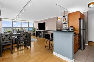 655 W Irving Park Rd, Chicago, IL 60613 - Photo 5