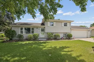 604 Oxford Ct, New Lenox, IL 60451 - Photo 1