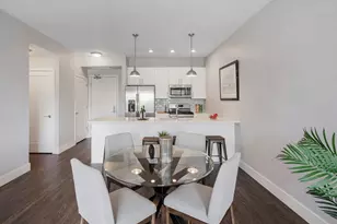 101 W Liberty St, Barrington, IL 60010 - Photo 5